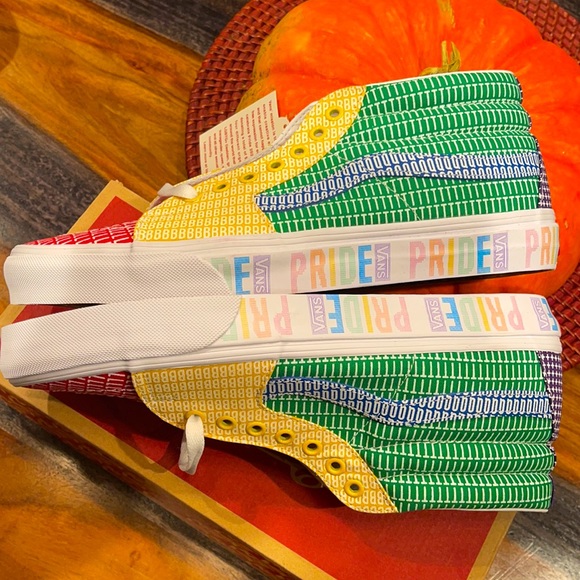 Vans SK-8 Pride Sneakers size 10.5. So GORGEOUS!! - Picture 3 of 9